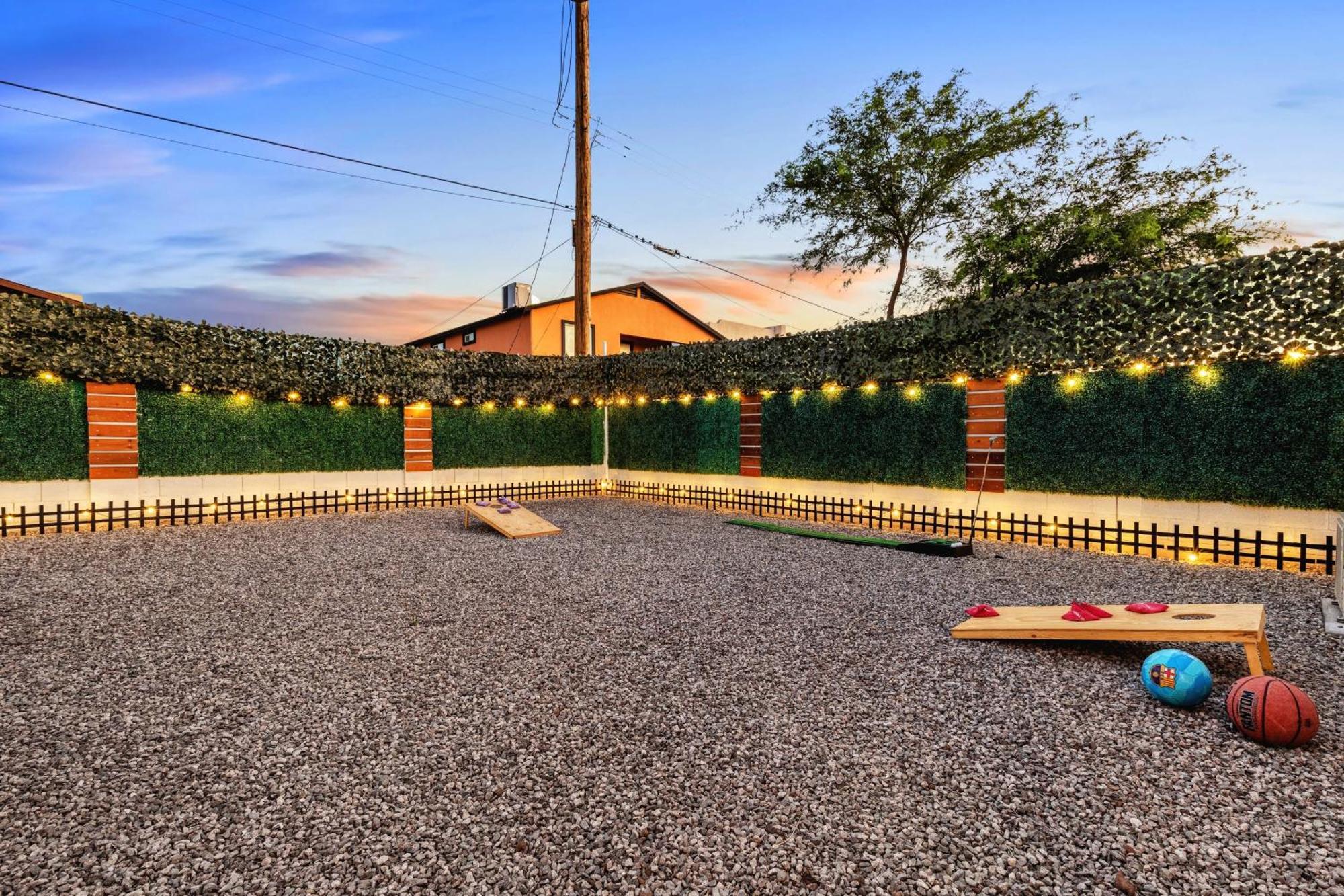 Phoenix Retreat - 2 Bedroom Home With King-Size Bed - 3 Smart Tvs - 10 Min From Airp - Unit A Exterior photo