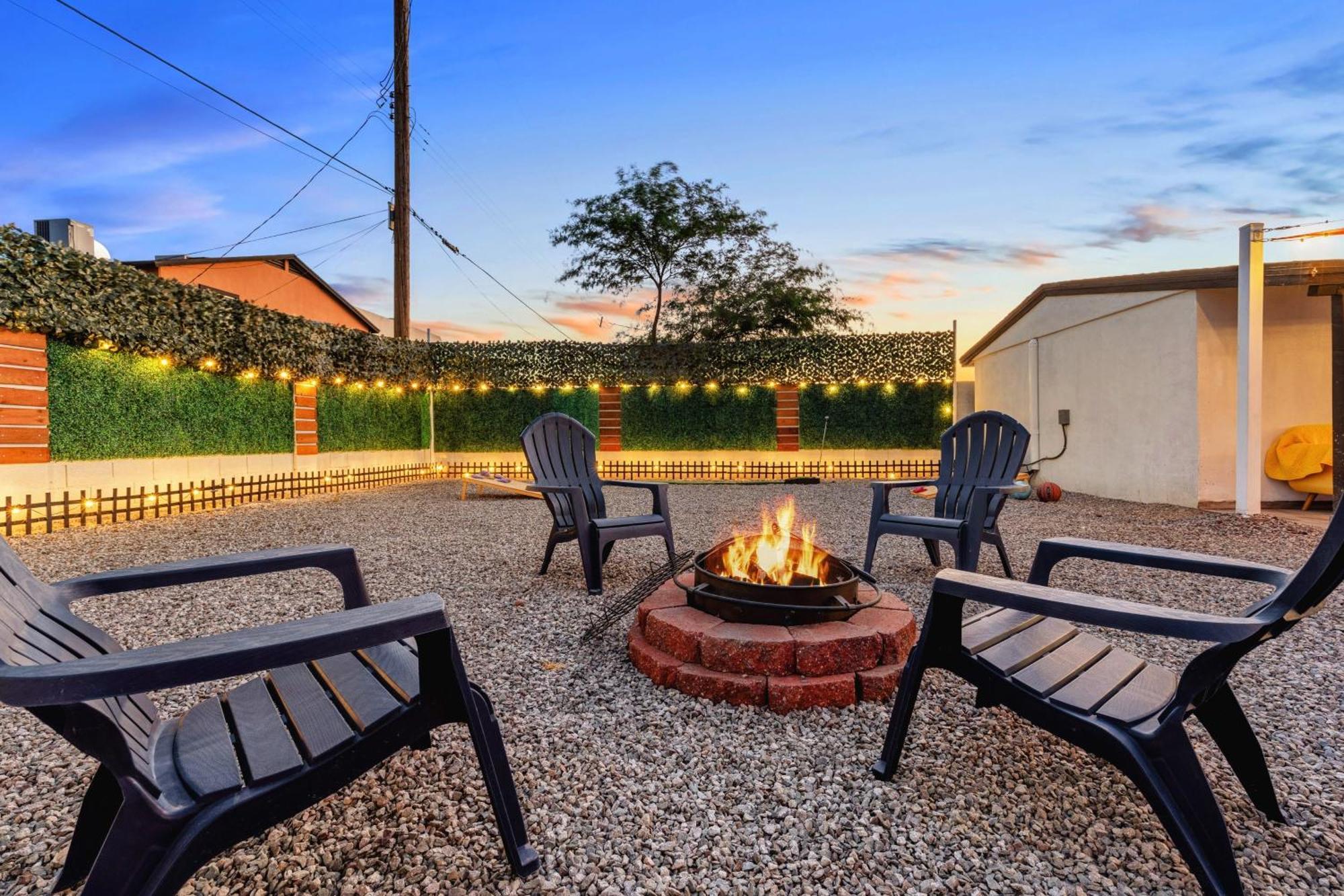 Phoenix Retreat - 2 Bedroom Home With King-Size Bed - 3 Smart Tvs - 10 Min From Airp - Unit A Exterior photo